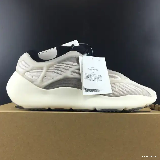 Yeezy White Adidas Boost 700 Ash V3 EF9897 0506